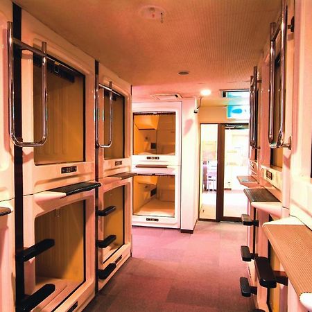 Capsule Hotel & Sauna Cosmo Plaza Akabane Tokyo Ruang foto